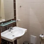 феста първа линия פומורי