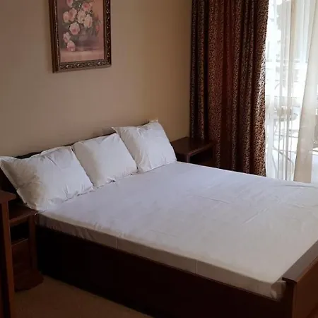 Апартаменты феста първа линия Поморие