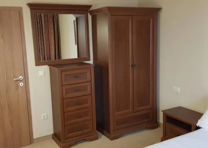 Апартаменты феста първа линия *